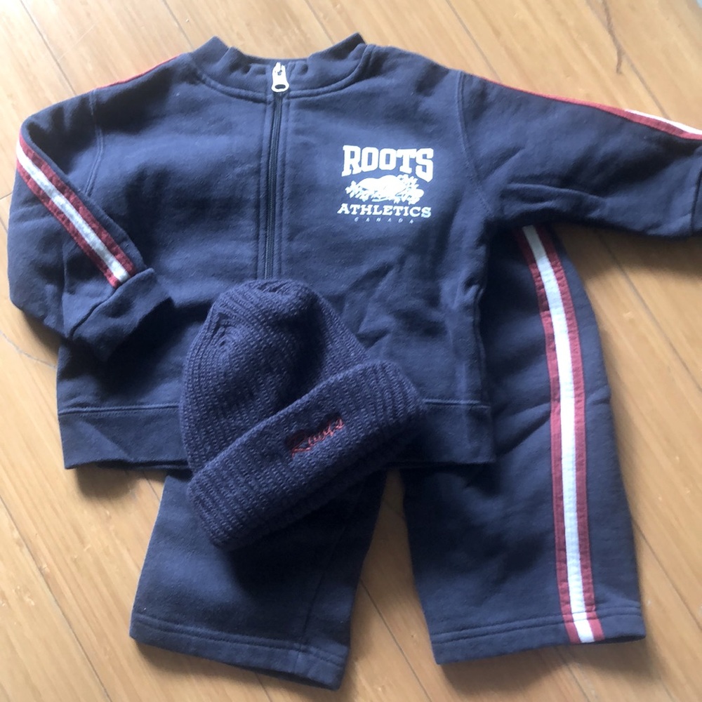 Roots Athletics Canada warm up suit + hat - Sz M